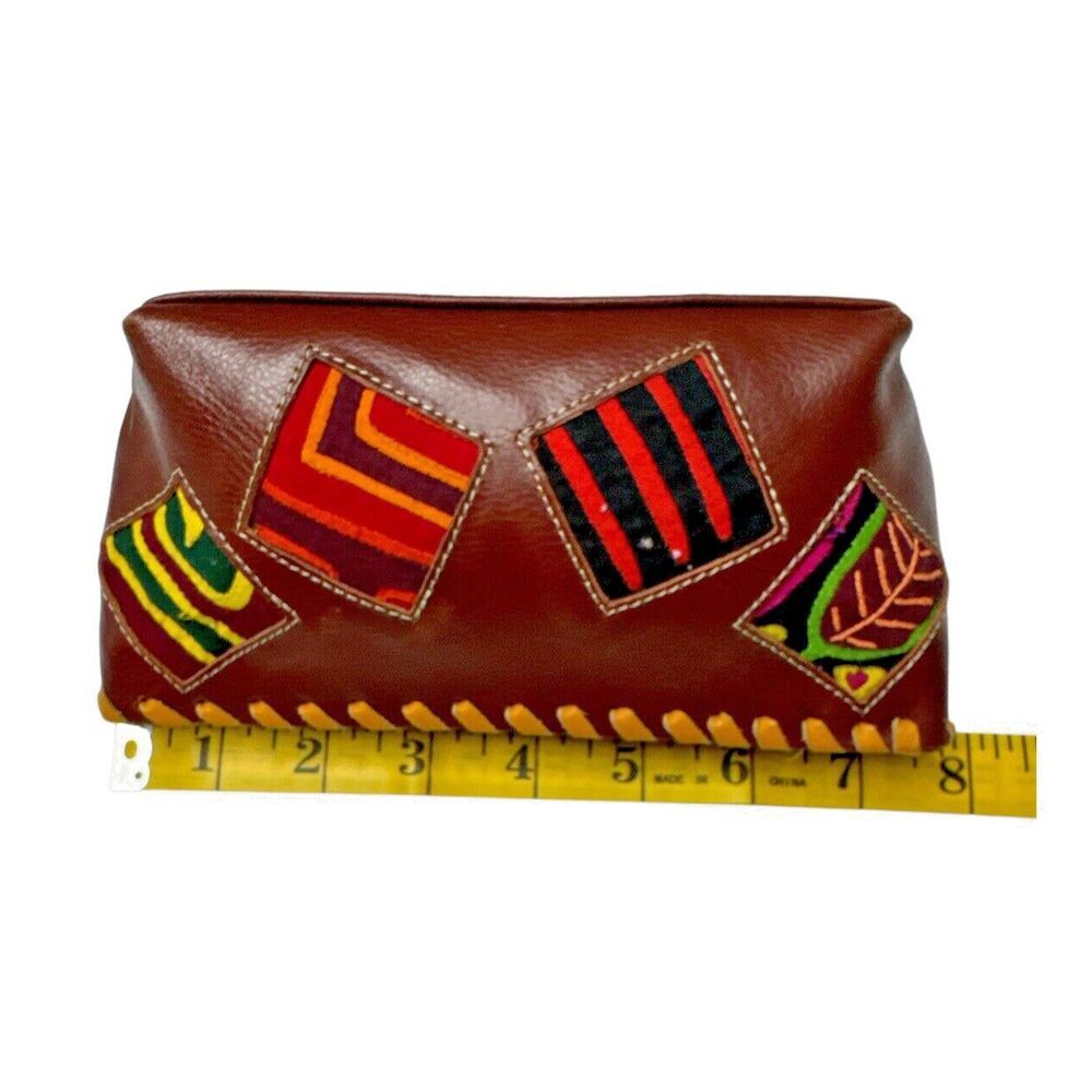 Arte Kuna Colombia 100% Leather Zippered Makeup Bag with 4 Square Mola‎ Design - Picture 4 of 7